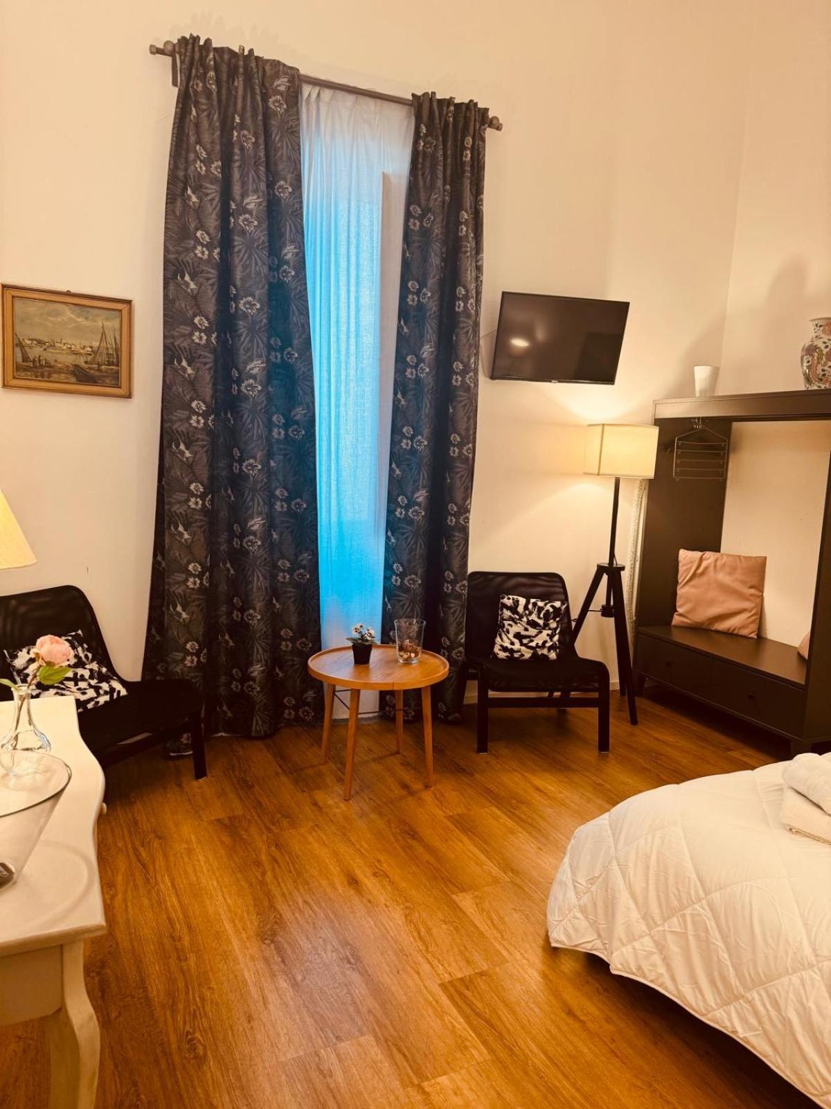 La Gioconda Exclusive Suite Бари Екстериор снимка